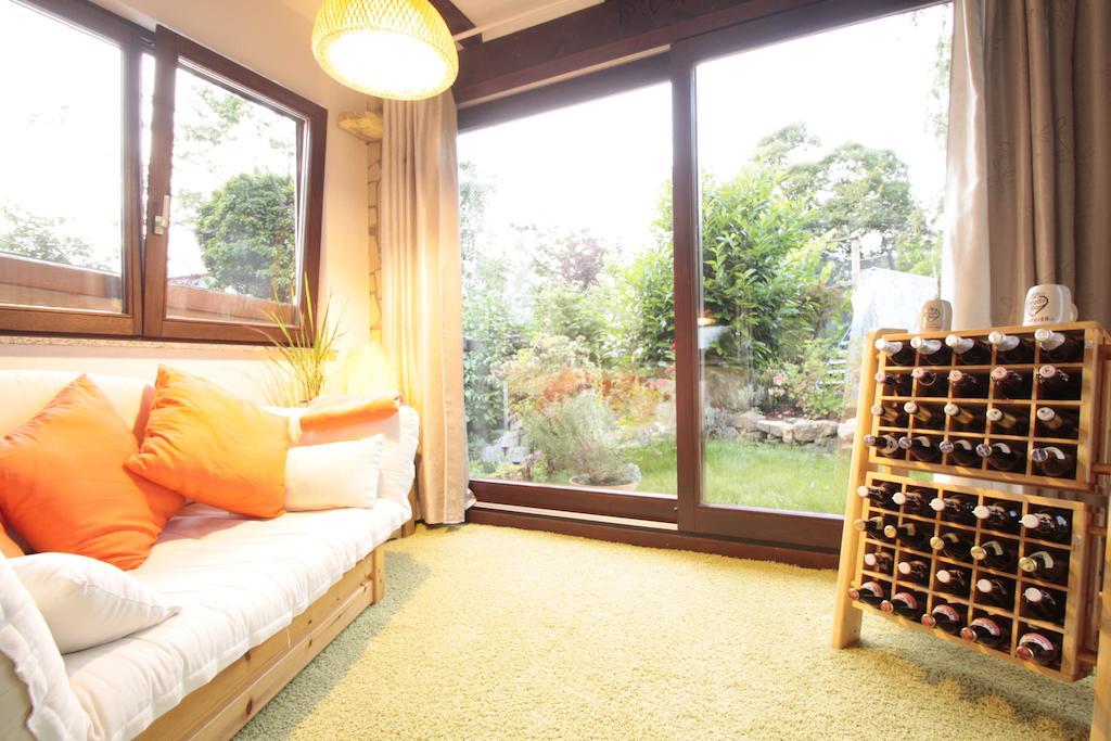 Luxus Appartement Schwarzwald Bei Freiburg 4 Schlafzimmer Sauna Solden Ruang foto